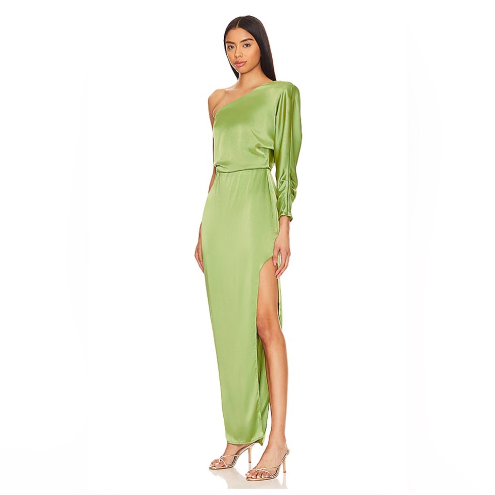 Amari Dress in Green ASTR the Label